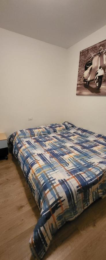 New Apartment Private Parking Bardolino Exteriör bild
