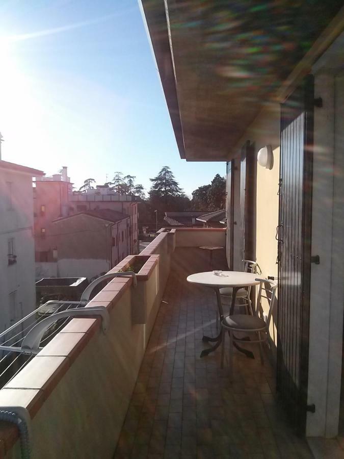 New Apartment Private Parking Bardolino Exteriör bild